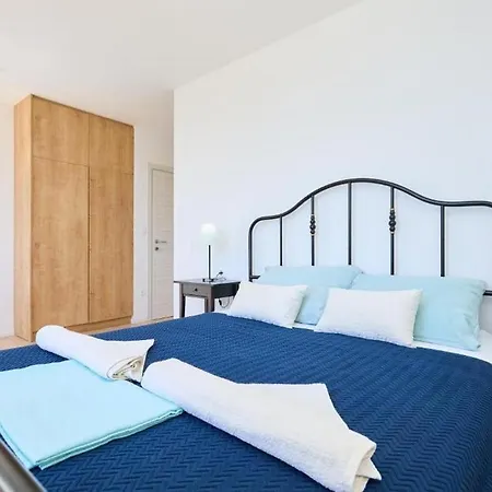 Casa vacanze Family Friendly House With A Swimming Pool Babino Polje, Mljet - 22326