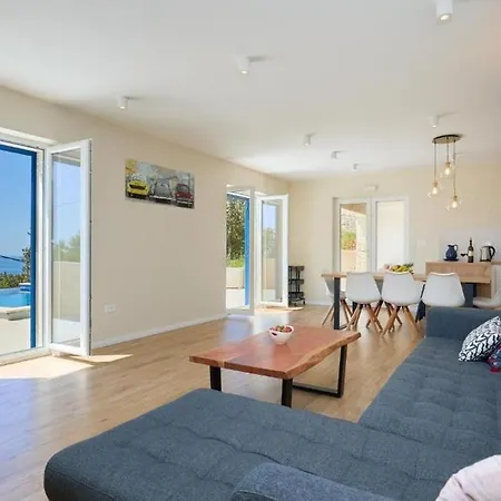 Дом отдыха Family Friendly House With A Swimming Pool Babino Polje, Mljet - 22326 *