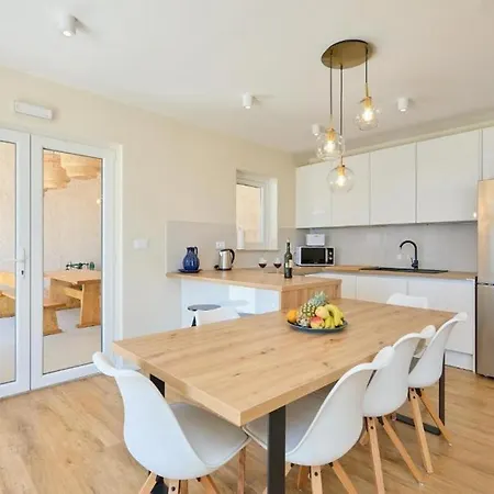 Дом отдыха Family Friendly House With A Swimming Pool Babino Polje, Mljet - 22326 *